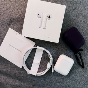 Apple AirPods 2nd Gen Wireless Bluetooth Headphones Charging + Protective Case